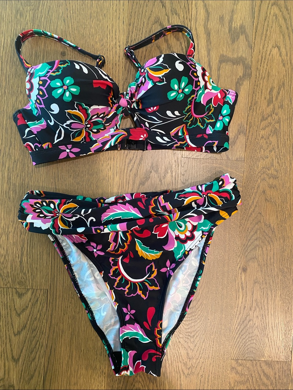 Pour Moi Swim Set